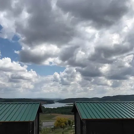مكان تخييم Monte Do Azibo Glamping