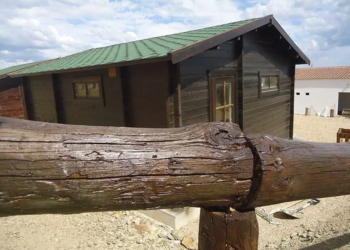 Monte Do Azibo Glamping 营地 Podence